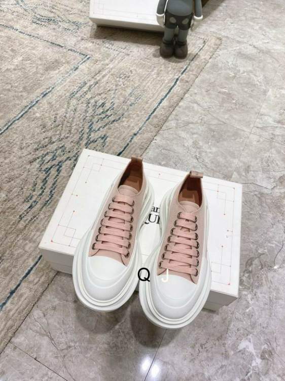 Picture of Alexander McQueen Shoes _SKUAlexanderMcqueensz35-44XJ0407349